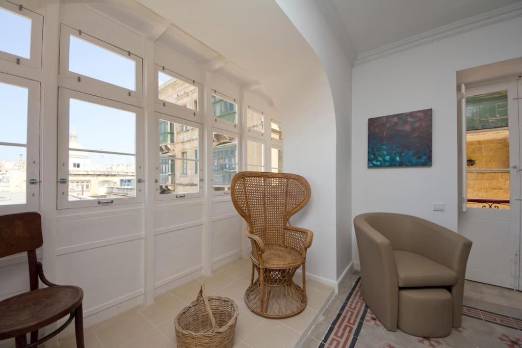 Ag3 - Large, Bright And Stylish Apartment Valletta Luaran gambar